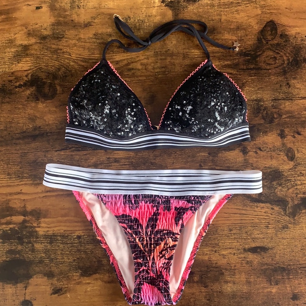 Victoria’s Secret Bikini